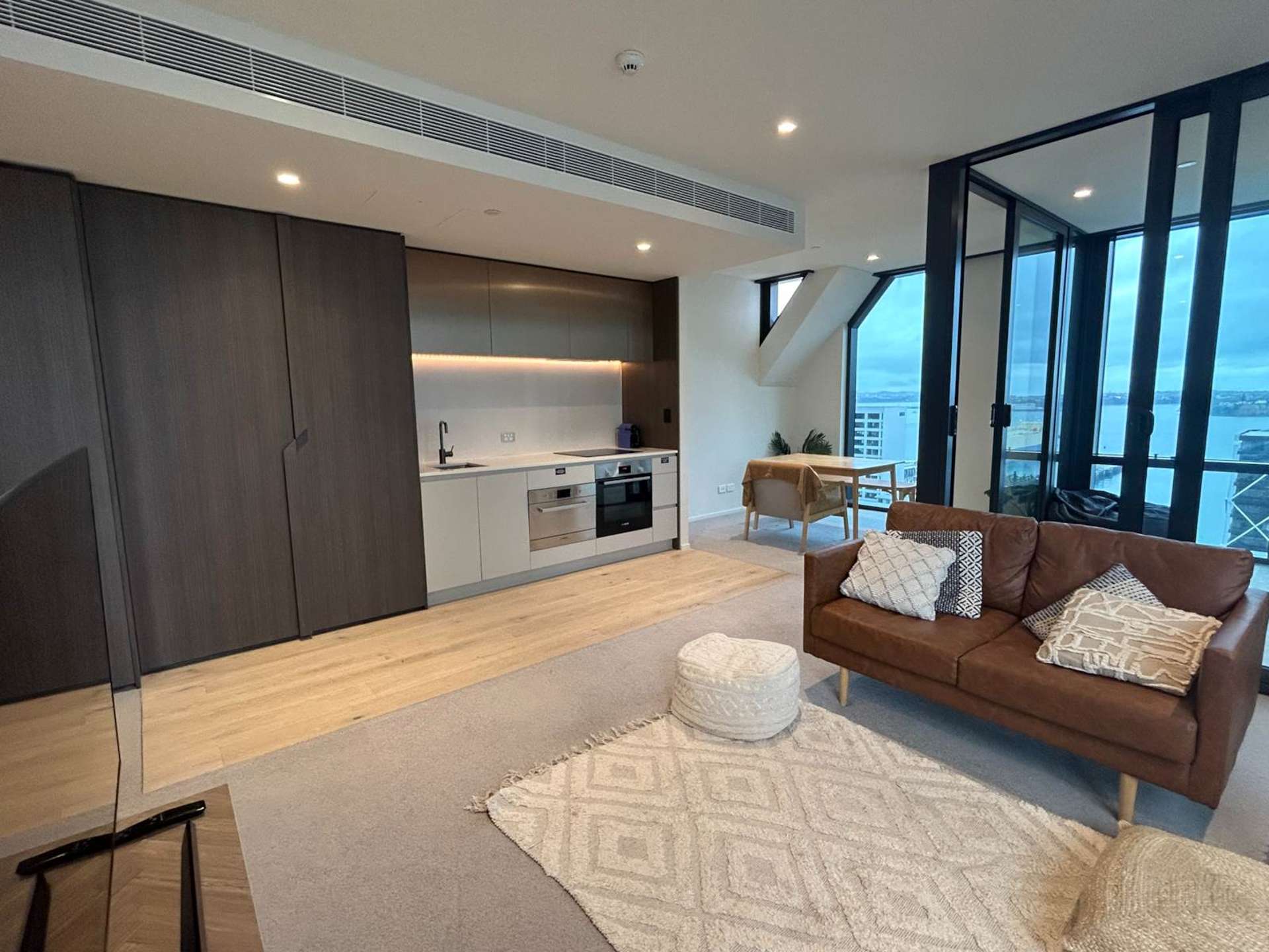 1703/10 Commerce Street City Centre_0