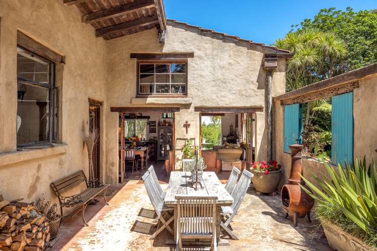 21 Te Makiri Road Onetangi_12