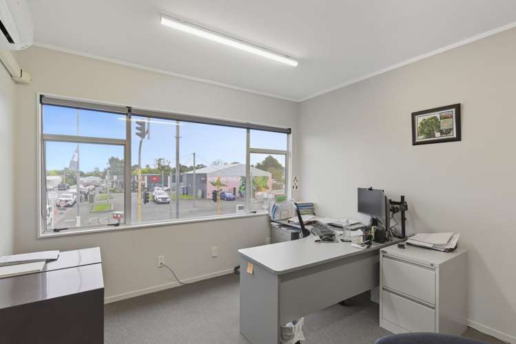 208 Main Highway Otaki_7