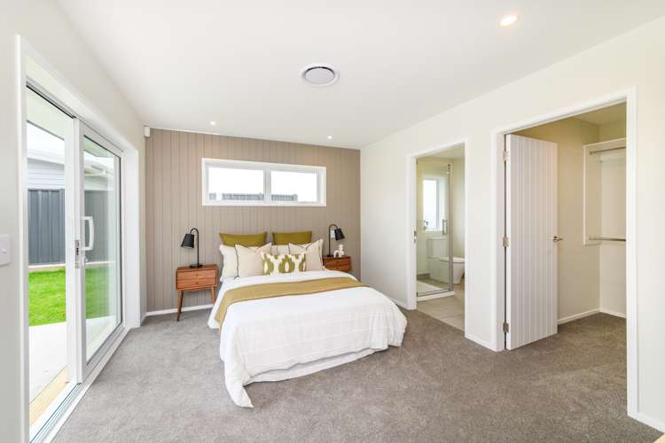 6 Roots Street East Feilding_9