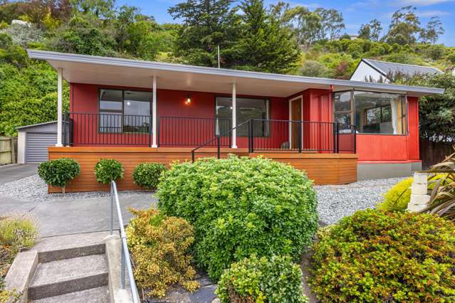 Hot on Market - Shortcall Auction - Redcliffs!