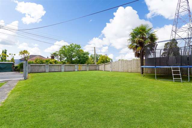 11 Paton Avenue Te Atatu South_2