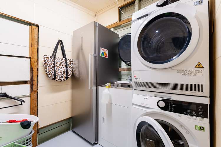 81 Royal Crescent Saint Kilda_21