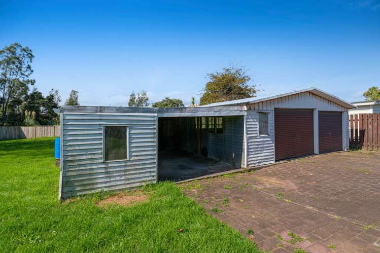 29 Parakai Avenue Parakai_35