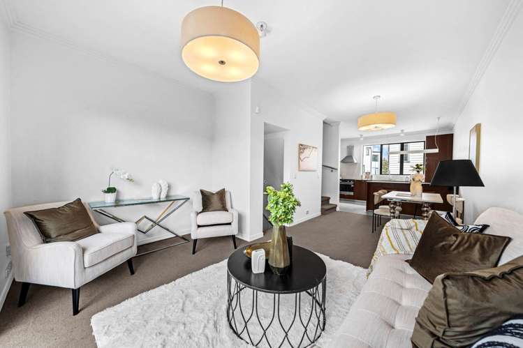 84 Norwood Drive Flat Bush_3