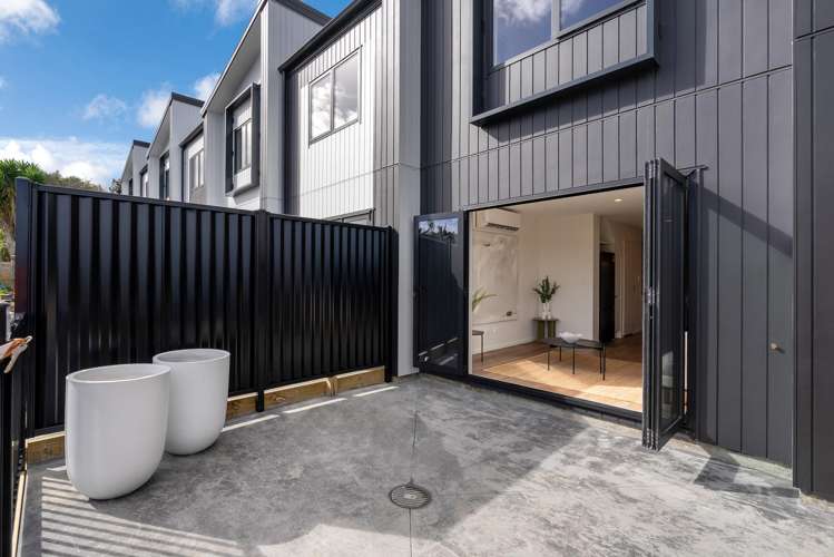 1/6 Ngaroma House Drive Hobsonville_16