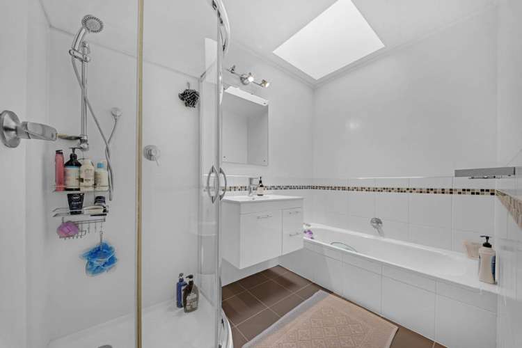 2/3 Diosma Place Botany Downs_19