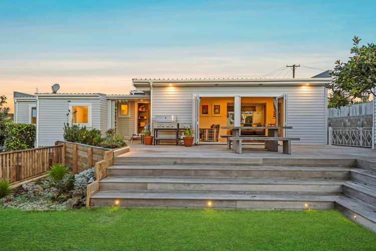 13 Kingfisher Place Favona_1