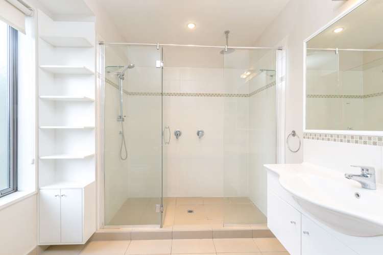 12 Kingsbridge Drive Burwood_5