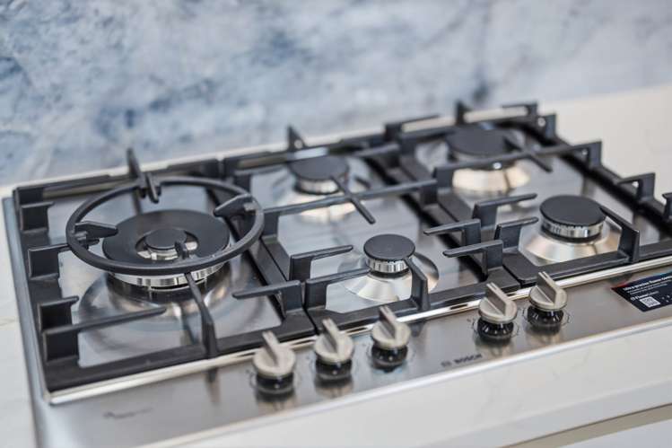 17 Karaka Village Parade Karaka_13