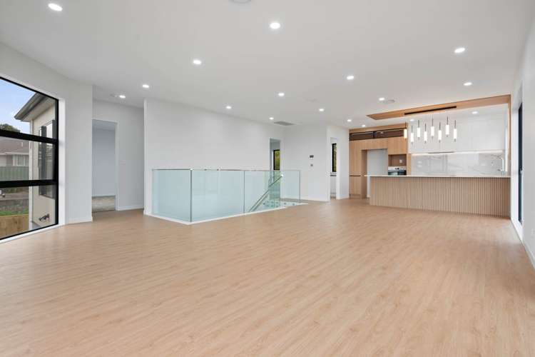 7A Fairlea Road Te Atatu South_11