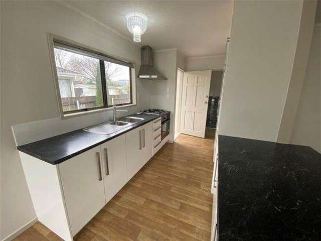 81 John Walker Drive Manurewa_2