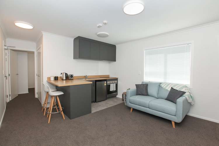 2/13 Crescent Court Melville_2