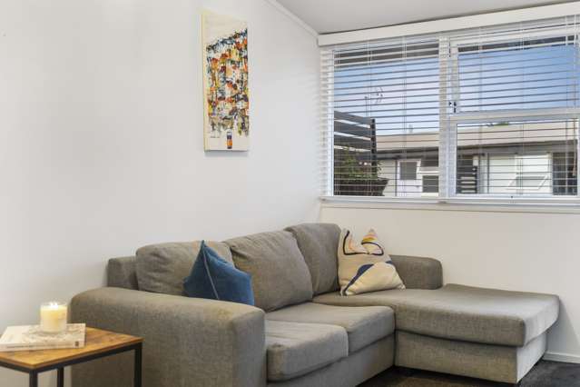 7/9 Don Croot Street Morningside_1