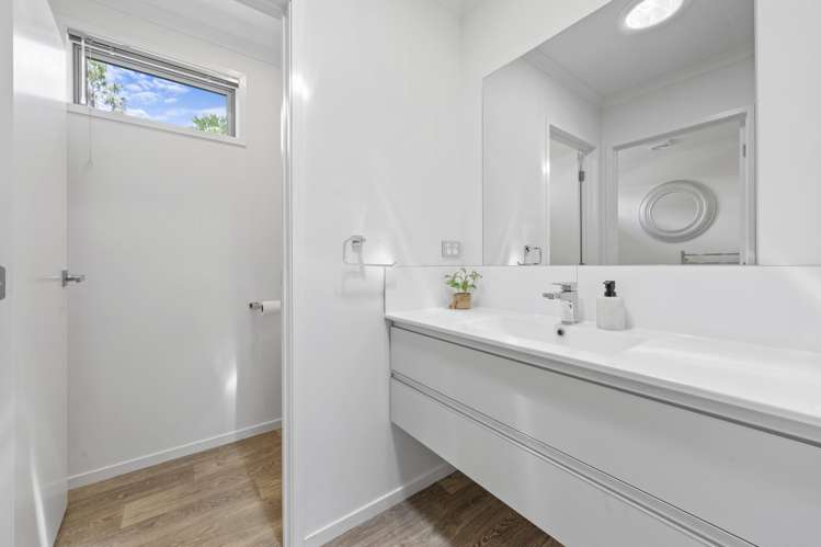 1158 East Coast Road Kaiaua_19