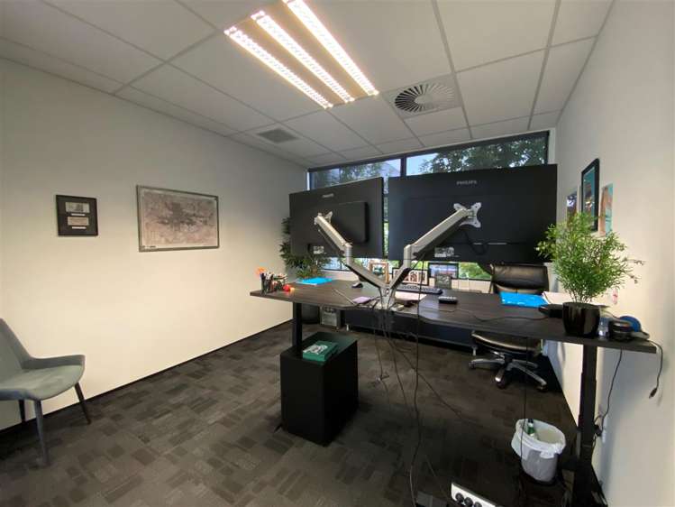 Part 1st Floor, 408 Anglesea Street Hamilton Central_6