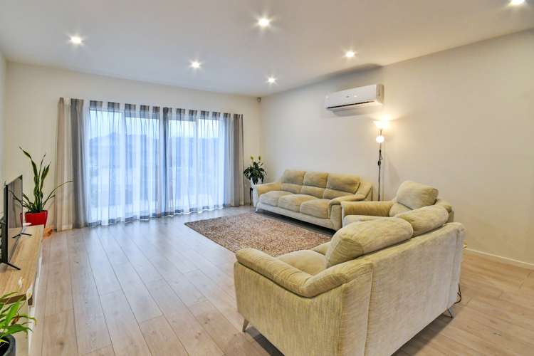 5 Loader Place Pokeno_5