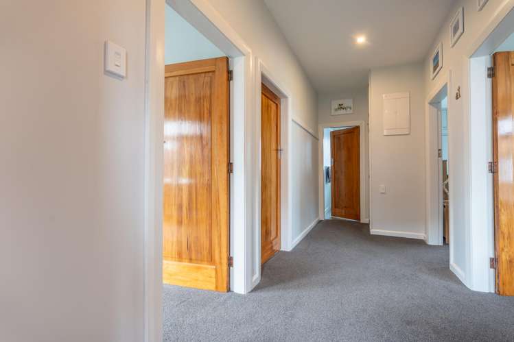 12 Livingstone Street West End_17