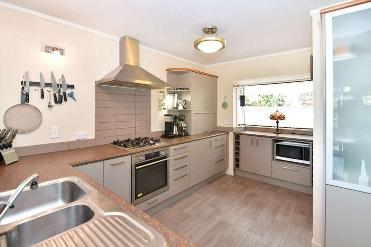 30 Cochrane Avenue Arkles Bay_4