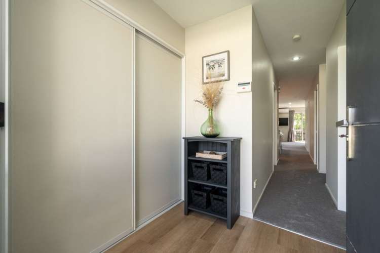 23 Famille Close Yaldhurst_12