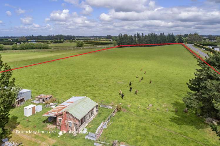 561 Johns Road Fernside_23