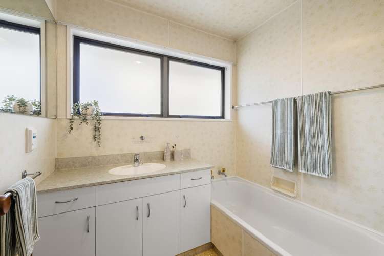 7B Ringwood Place Avonhead_16