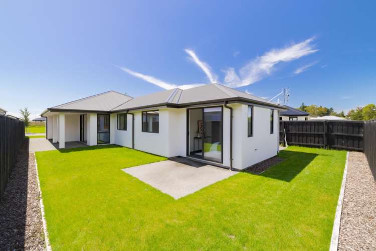 32 Derbridge Street Woodend_8