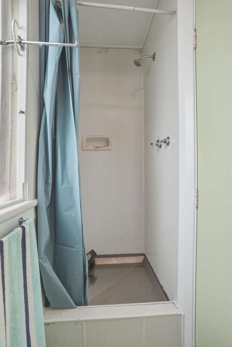 64 Hazel Avenue Caversham_15