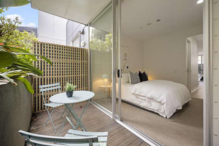 105/22 Fisher Point Drive Freemans Bay_12