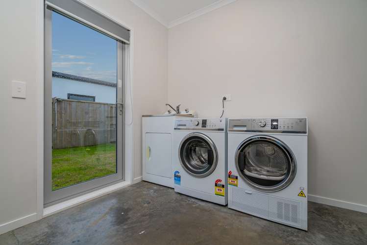 49 Longreach Drive Cooks Beach_13