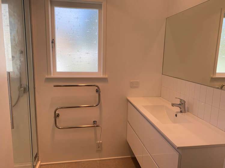 32 Okura River Road Okura_14