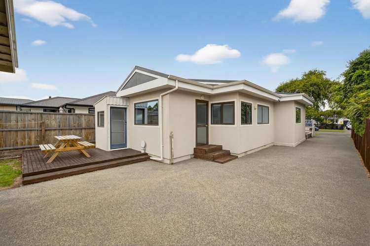 17 Pinewood Avenue North New Brighton_19