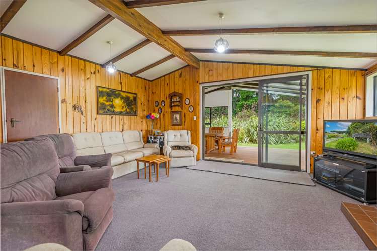 343 Korora Road Pongaroa_15