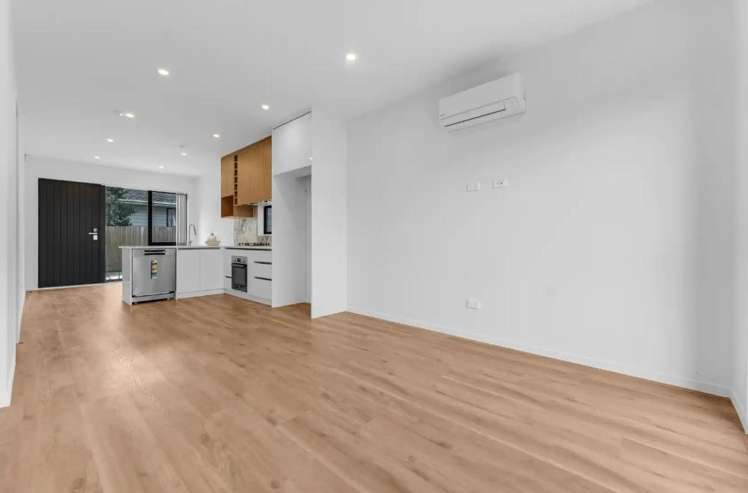 22B & C Justamere Place Weymouth_4