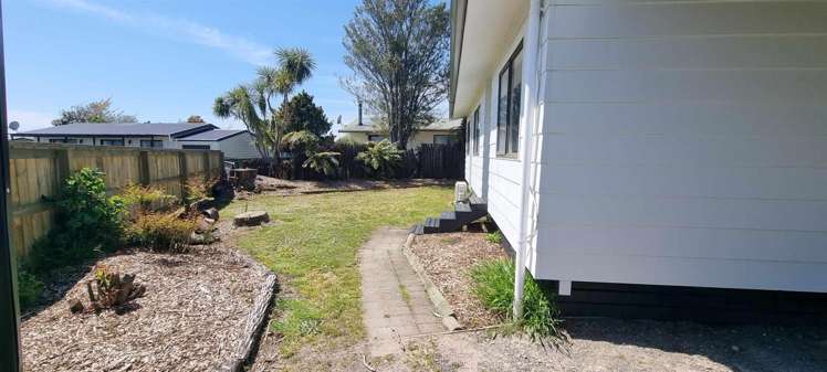 23 Sunrise Avenue Owhata_10