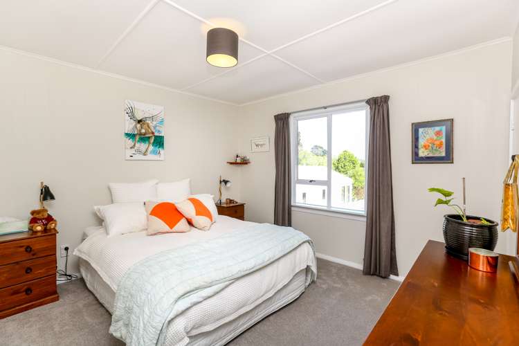 16 Awanui Street Merrilands_10