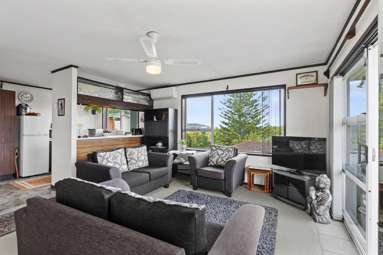 2/24 Bayview Road_1