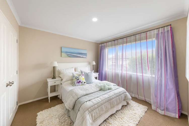 65 Chateau Rise Flat Bush_13