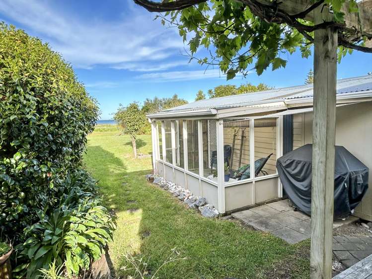 1184 Collingwood-Puponga Main Road_0