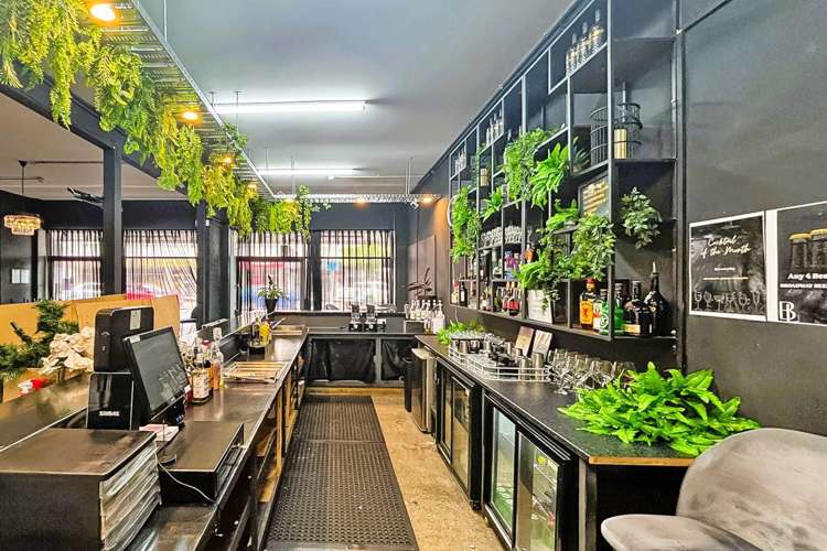 10-12 Broadway Papakura_1