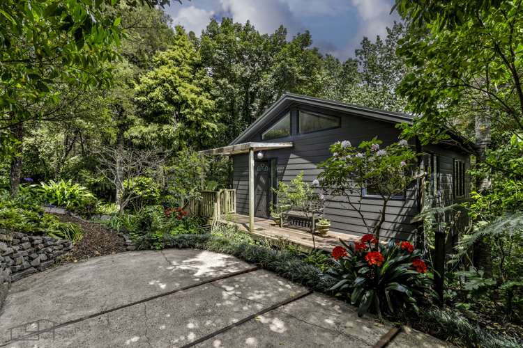 73 Woodfern Crescent Titirangi_22