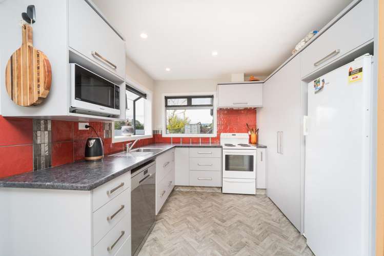 32 Pioneer Highway Awapuni_13