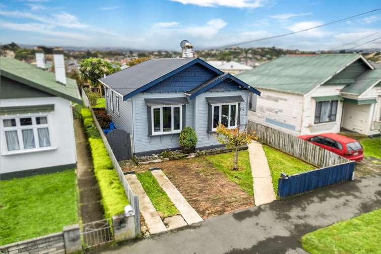 12 Crest Street Tainui_24