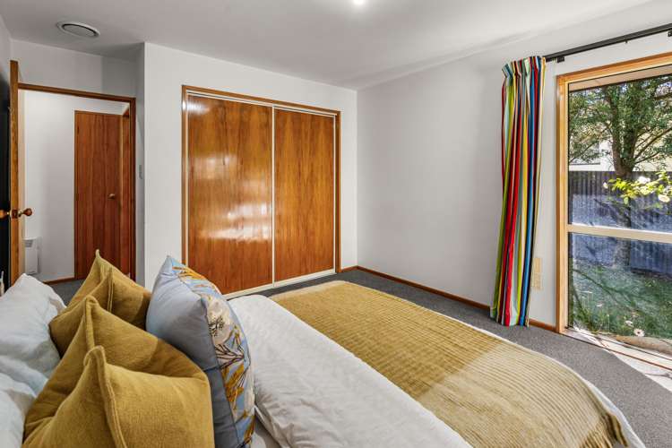 2/45B Trafford Street Harewood_11