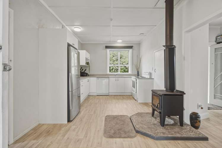 72 Broadway Waitara_8