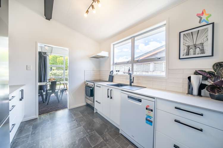 3 Karamea Grove Wainuiomata_9