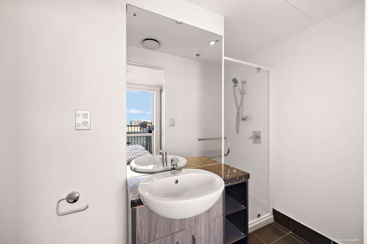 1901/74 Albert Street_4