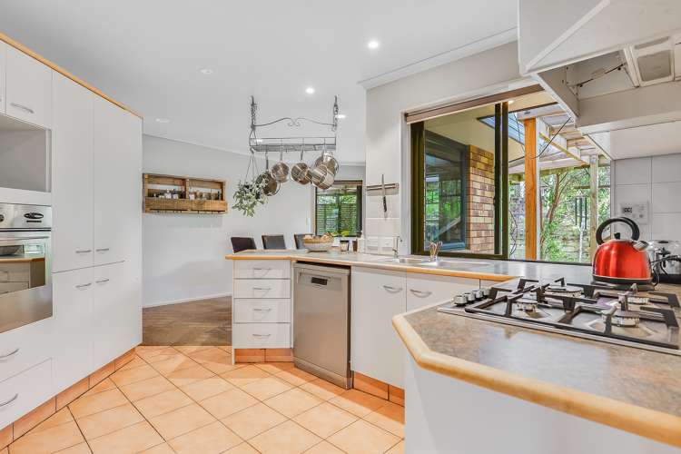 18 Limousin Place Grandview Heights_7