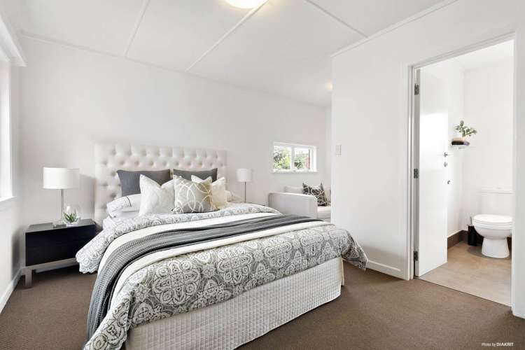 2/17 Milford Road Milford_9