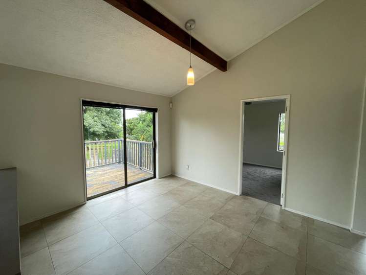 18 Oreti Place Clover Park_6